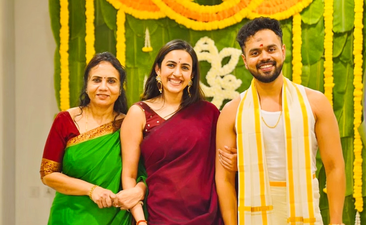 Youtuber_20Nikhil_20Vijayendra_20Simha_20performs_20Ganesh_20Homam_20At_20His_20Home_20Photos_20Goes_20Viral_20on_20Social_20Media_20_287_29.jpg 25