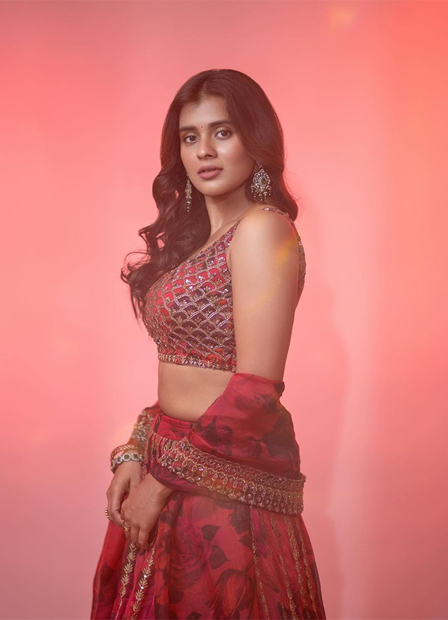 Actress_20Hebah_20Patel_20Hot_20Pics_20and_20viral_20photos__20_2821_29.jpg 21
