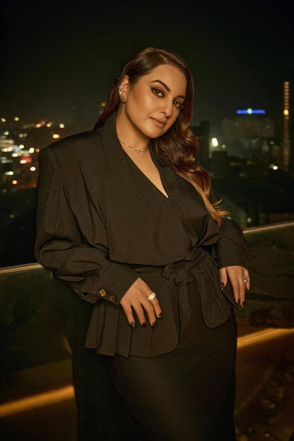 Sonakshi-Sinha-7.jpg 8