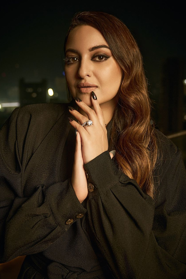 Sonakshi-Sinha-8.jpg 9