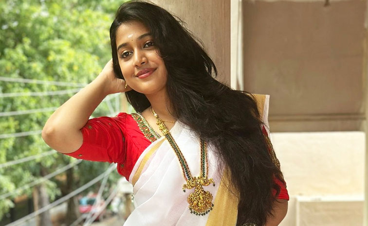 Aishwarya-Gowdaa.jpg