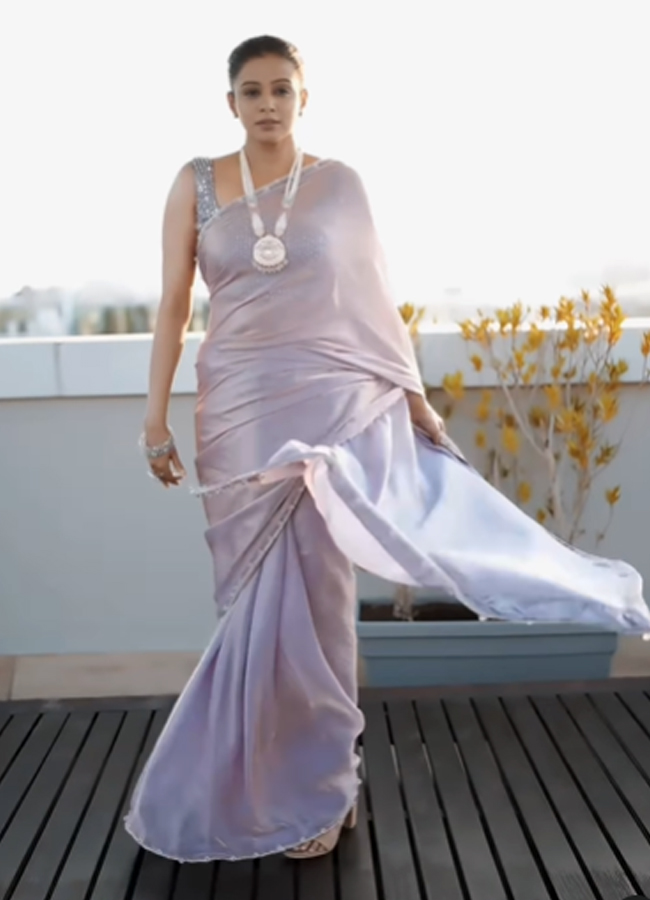 Priyamani14.jpg 15