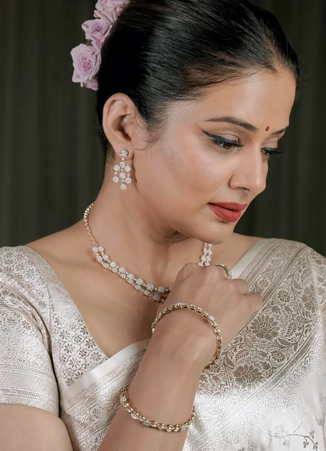 Priyamani7.jpg 8