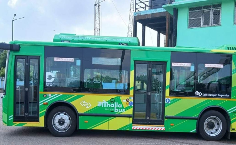 mohalla-bus.jpg