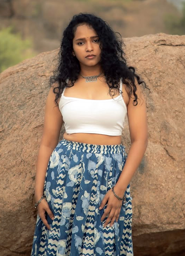 Pushpa_20Sister16_0.jpg 17