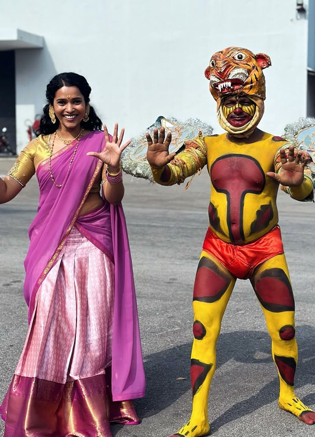 Pushpa_20Sister6_0.jpg 7