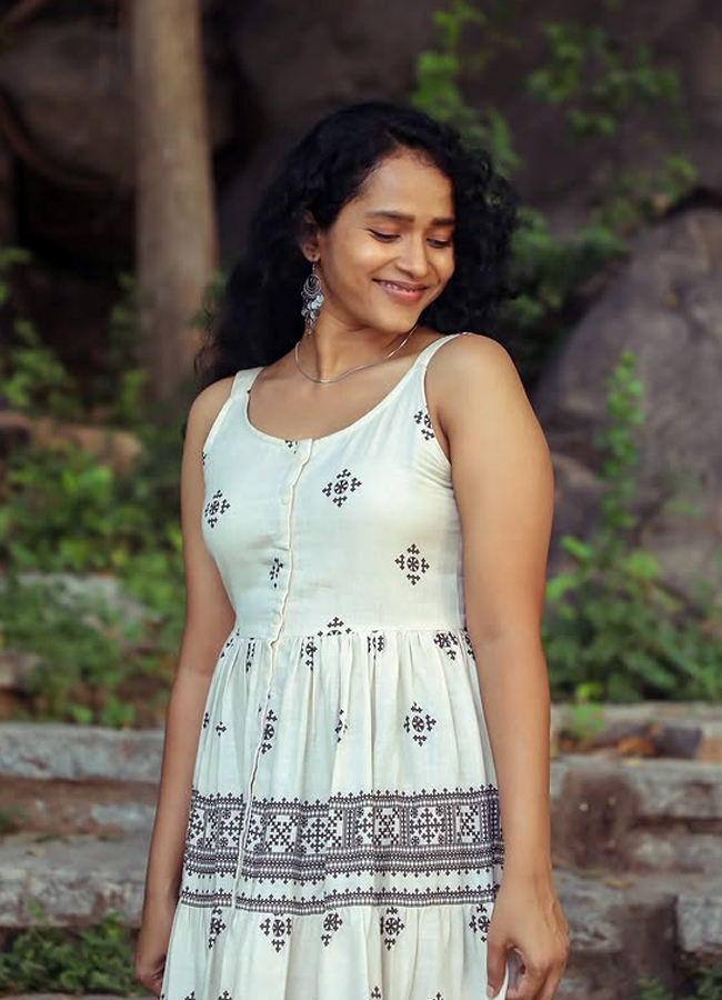 Pushpa_20Sister9_0.jpg 10
