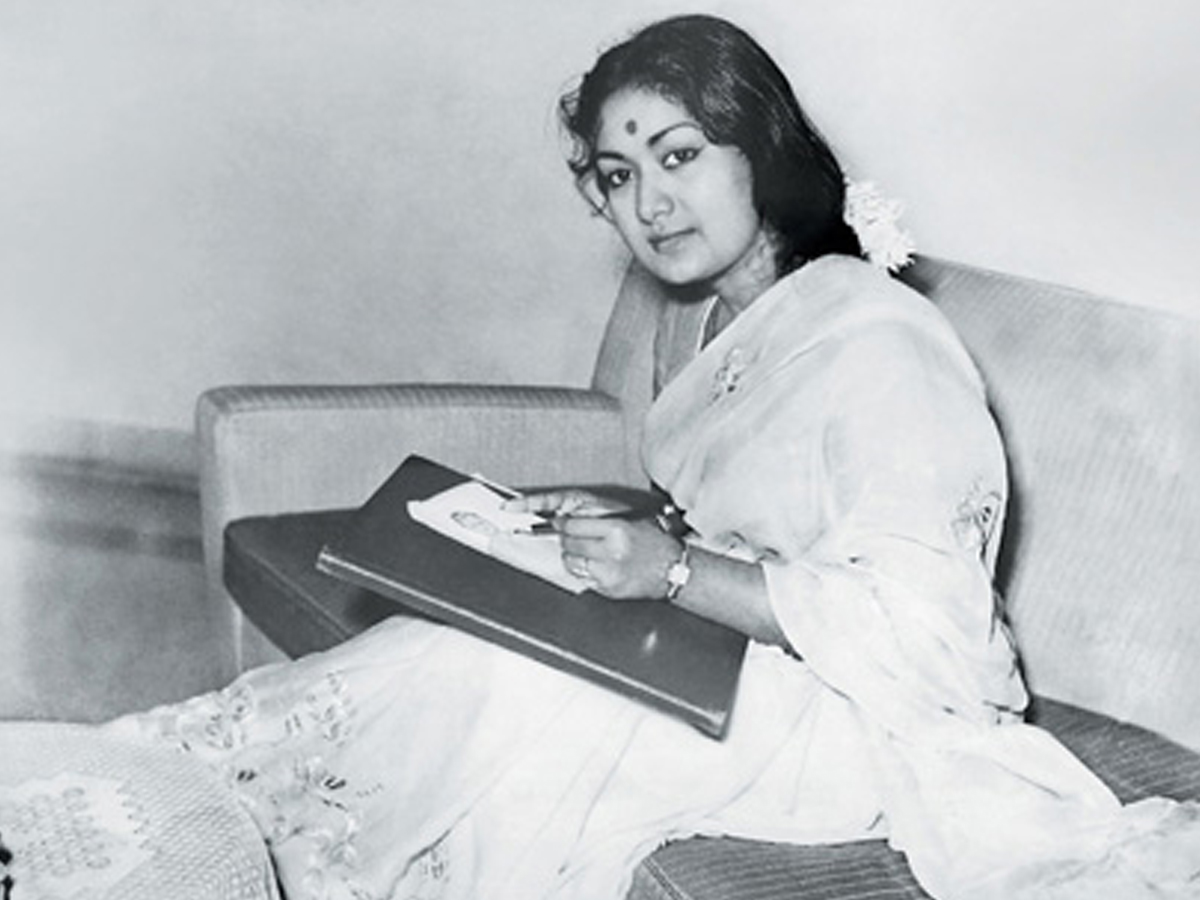 Savitri-13.jpg 14