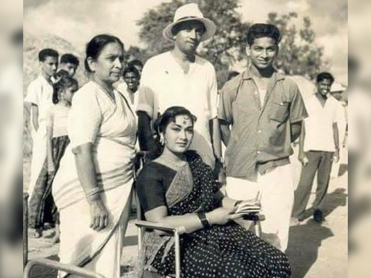 Savitri-3.jpg 4