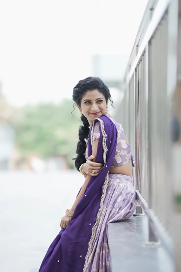 Vishnu-Priya-12.jpg 11