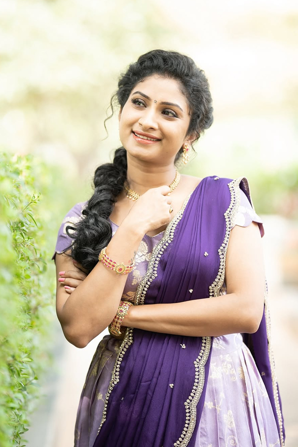 Vishnu-Priya-3.jpg 4