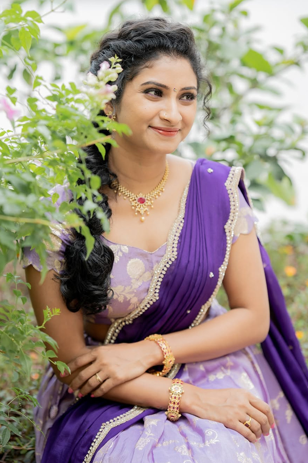 Vishnu-Priya-5.jpg 6