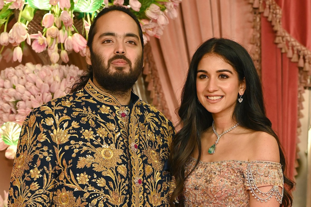 63_20Most_20Stylish_20People_20of_202024_20list_20includes_20Radhika_20Merchant_20and_20Anant_20Ambani__20_2811_29.jpg 11