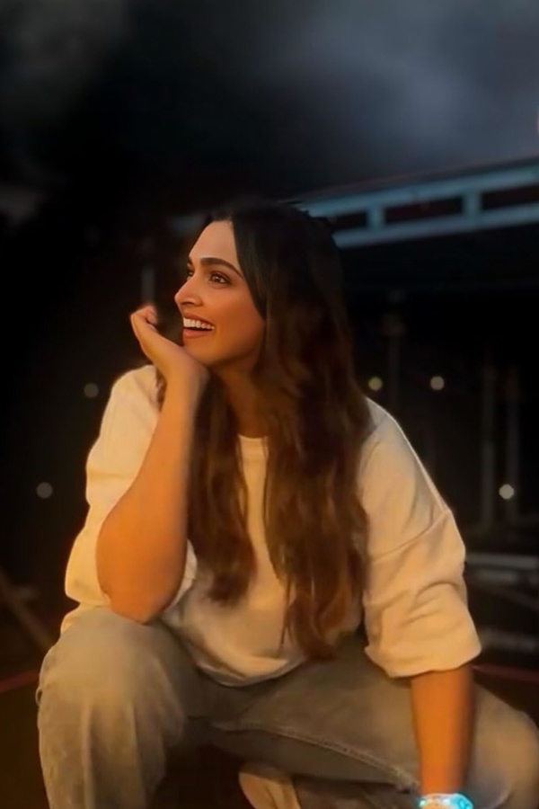 Deepika-Padukone-10.jpg 11