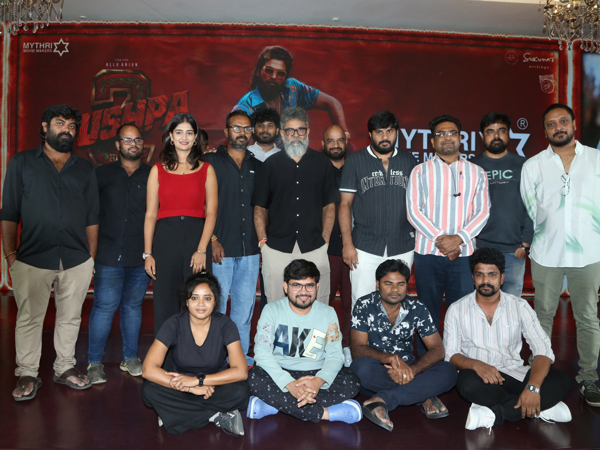 Pushpa_202_20Blockbuster_20Success_20Press_20Meet_20Photos_20_284_29.jpg 4