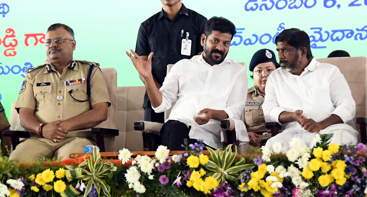 Telangana_20Home_20Ministry_20Done_20Prajapalana_20Vijayotsavam_20AT_20HMDA_20Grounds_19.jpg 16