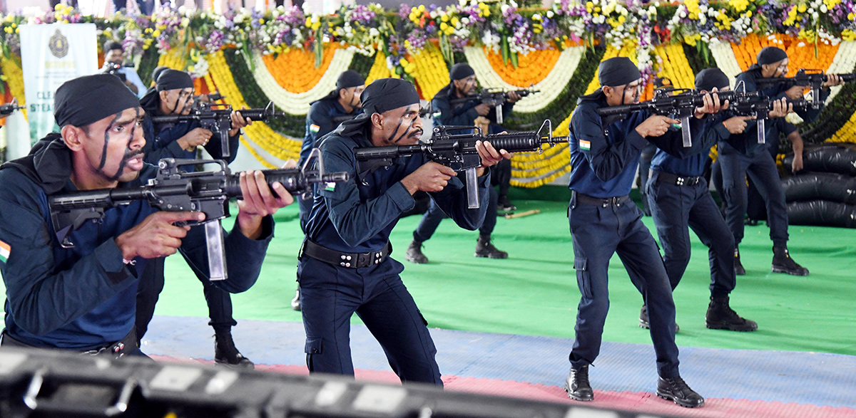 Telangana_20Home_20Ministry_20Done_20Prajapalana_20Vijayotsavam_20AT_20HMDA_20Grounds_24.jpg 21