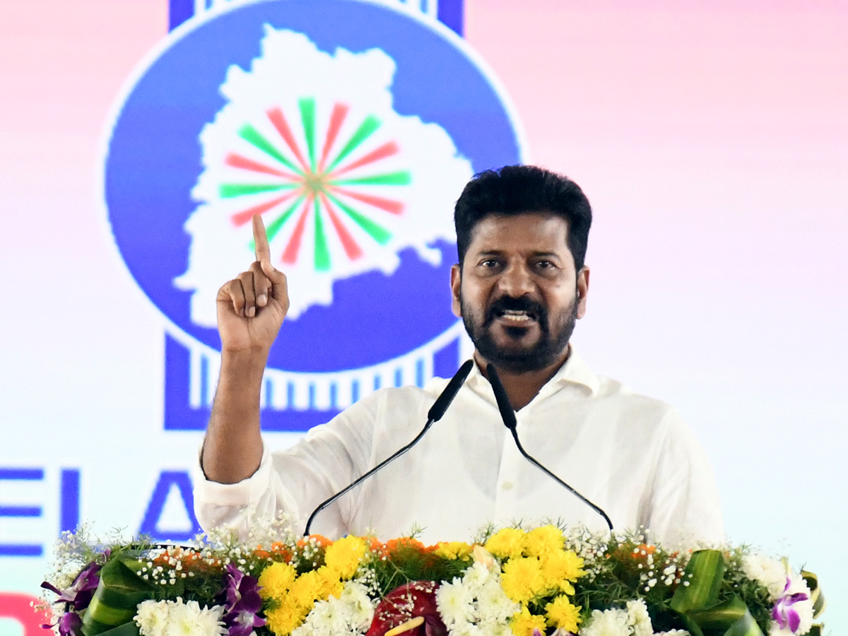 Telangana_20Home_20Ministry_20Done_20Prajapalana_20Vijayotsavam_20AT_20HMDA_20Grounds_30.jpg 26
