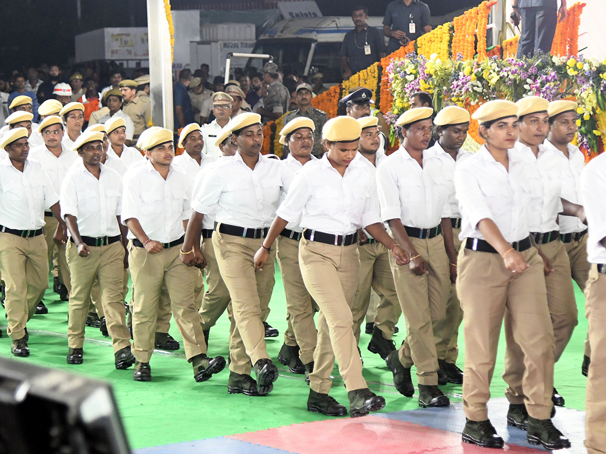 Telangana_20Home_20Ministry_20Done_20Prajapalana_20Vijayotsavam_20AT_20HMDA_20Grounds_33.jpg 29