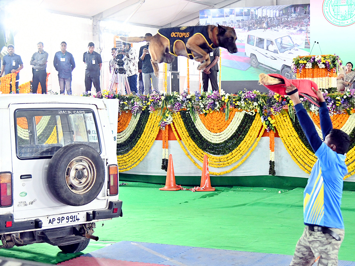 Telangana_20Home_20Ministry_20Done_20Prajapalana_20Vijayotsavam_20AT_20HMDA_20Grounds_35.jpg 31