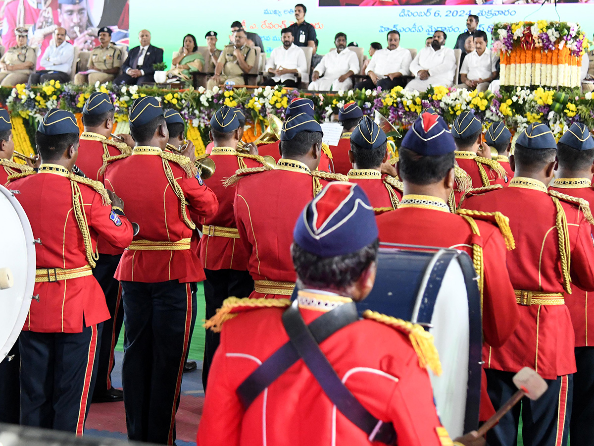 Telangana_20Home_20Ministry_20Done_20Prajapalana_20Vijayotsavam_20AT_20HMDA_20Grounds_36.jpg 32