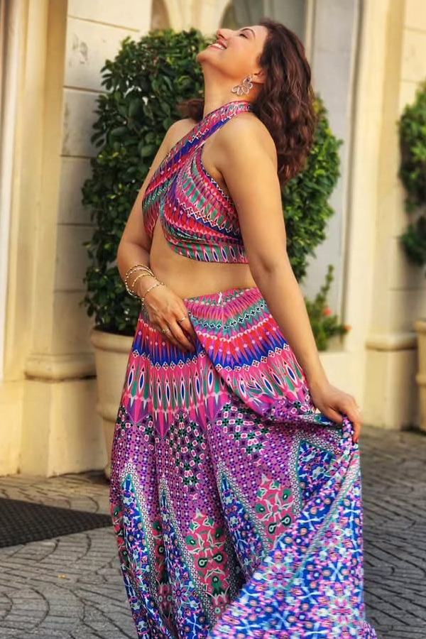 Intresting_20Facts_20About_20Beautiful_20Indian_20Model_20Hamsa_20Nandini_20Photos_20_2812_29.jpg 12