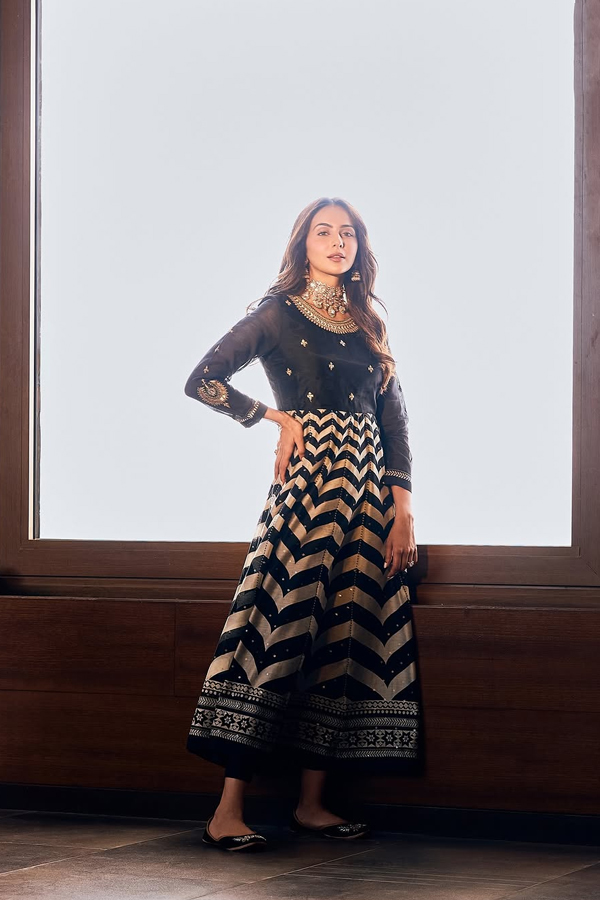 Jackky-V-Bhagnani_Rakul-Preet-12.jpg 9