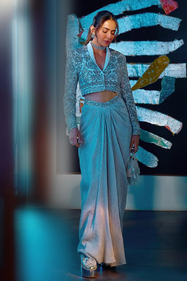 Jackky-V-Bhagnani_Rakul-Preet-15.jpg 12