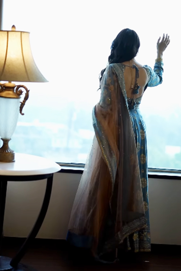 Karisma-Kapoor-5.jpg 6