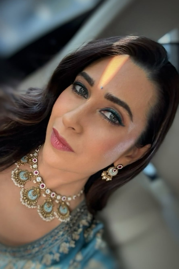 Karisma-Kapoor-9.jpg 10