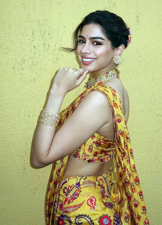 Kushi_20kapoor_20haldi_20cermeony3.jpg 4