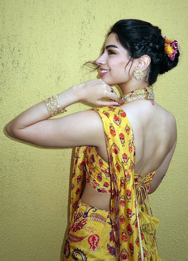 Kushi_20kapoor_20haldi_20cermeony8.jpg 9