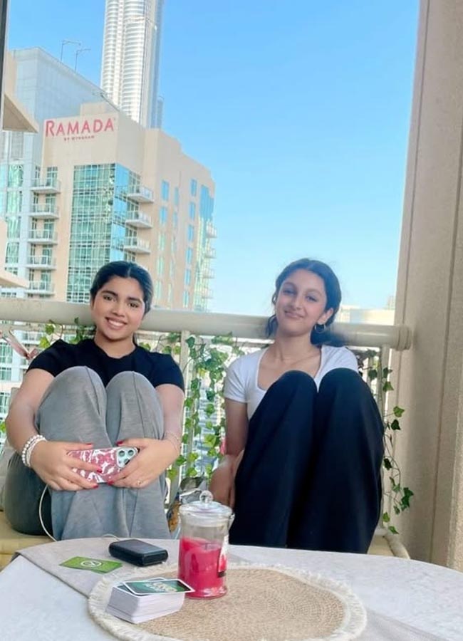 Sitara_20in_20dubai10.jpg 11