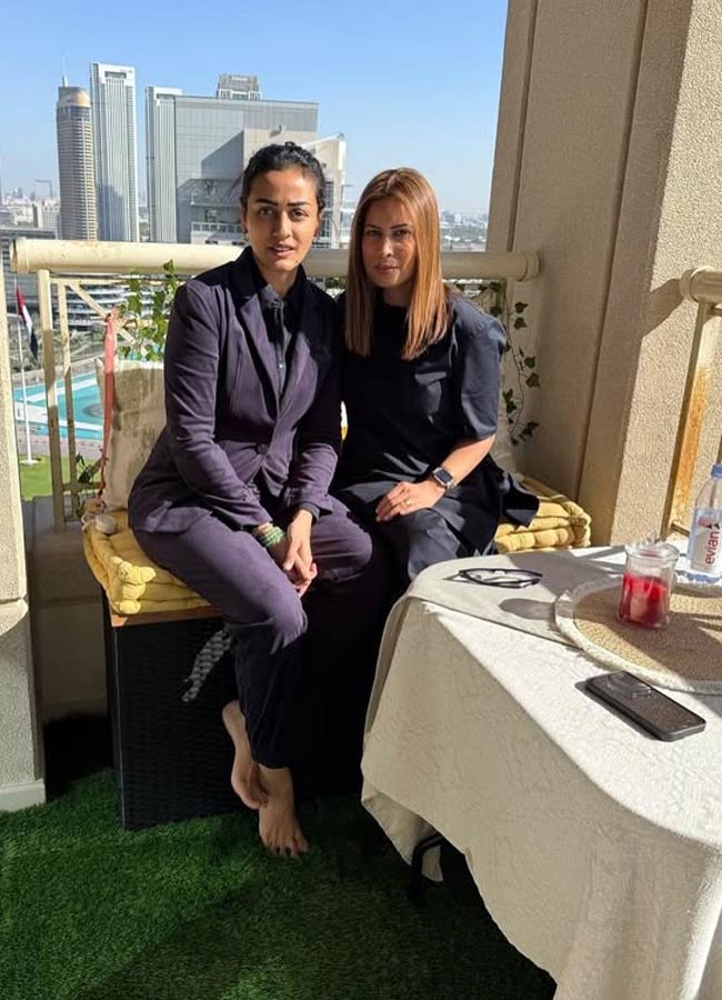 Sitara_20in_20dubai7.jpg 8