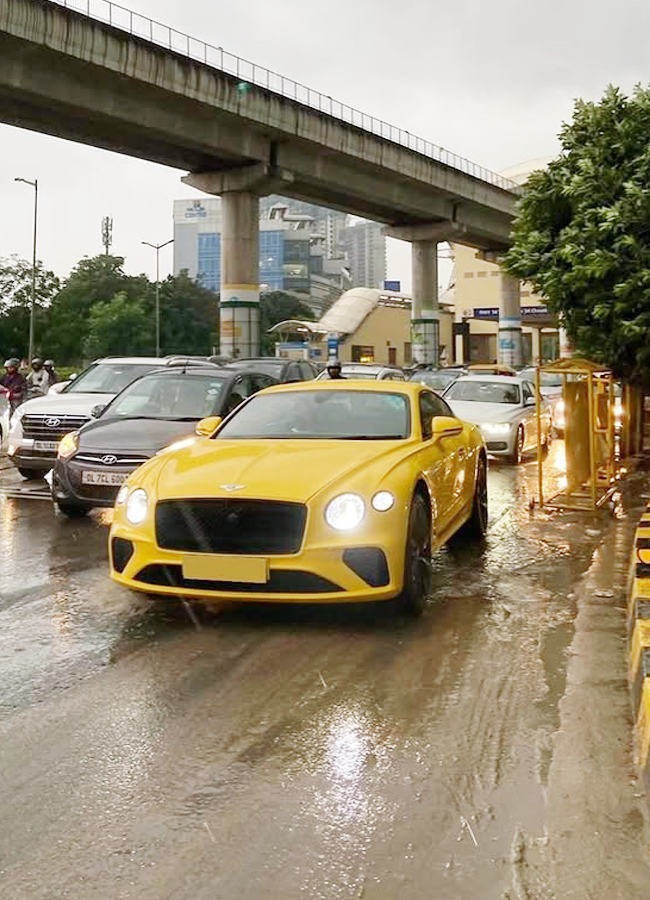 Zomato_20Ceo_20cars8.jpg 9