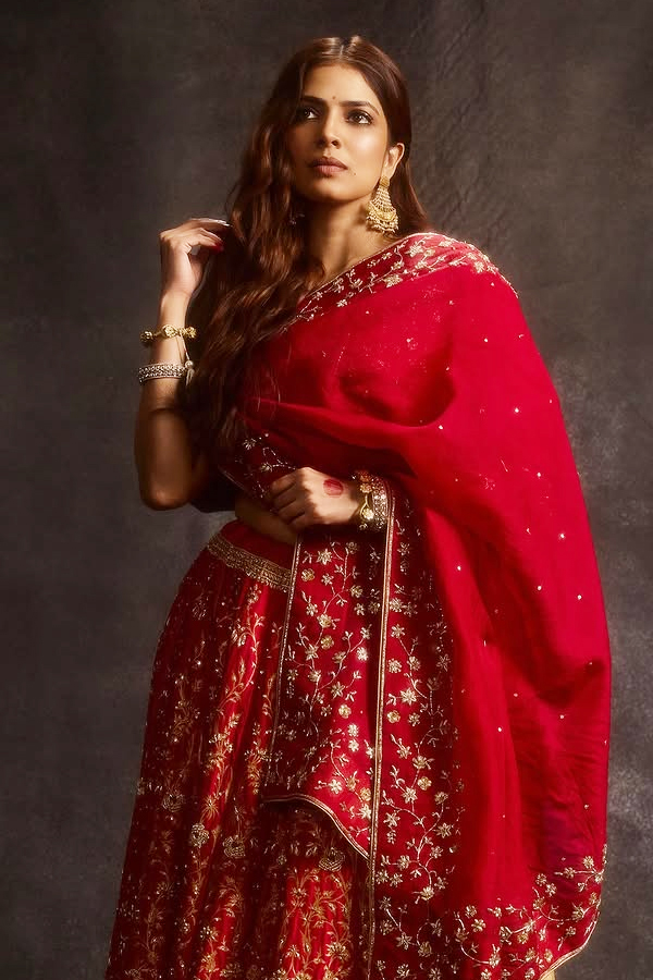 Malavika-Mohanan-6.jpg 7