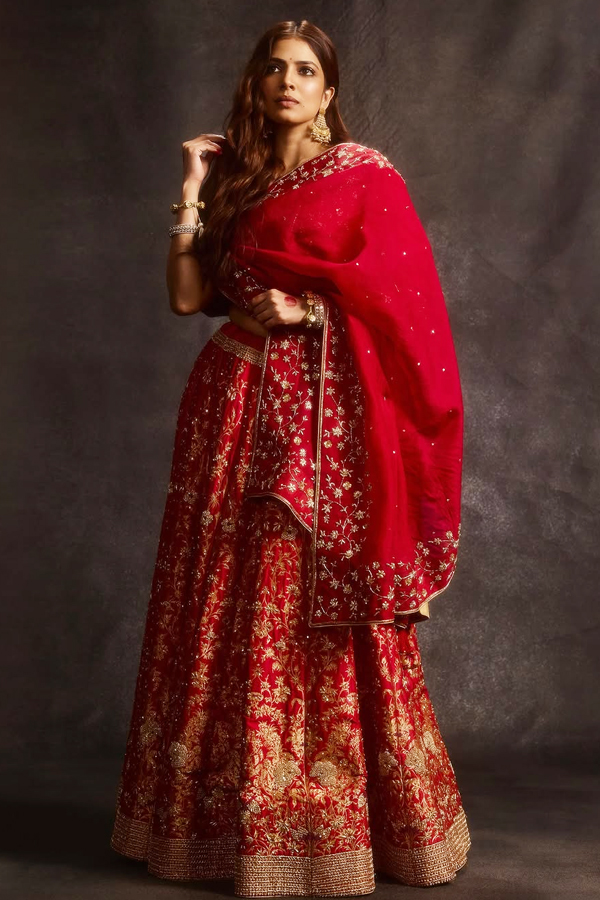 Malavika-Mohanan-7.jpg 8