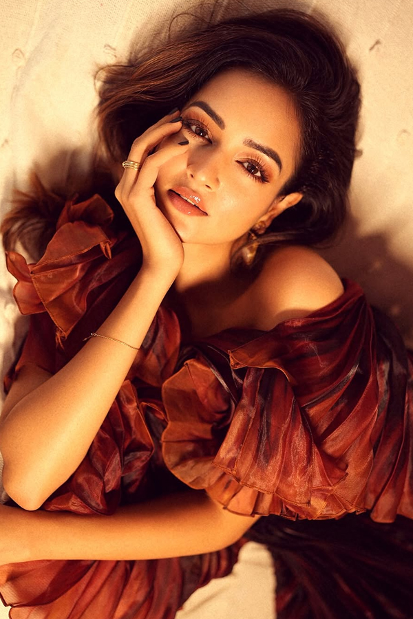 Shanvi-Srivastava-15.jpg 16