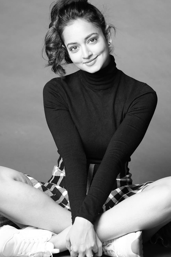 Shanvi-Srivastava-21.jpg 22