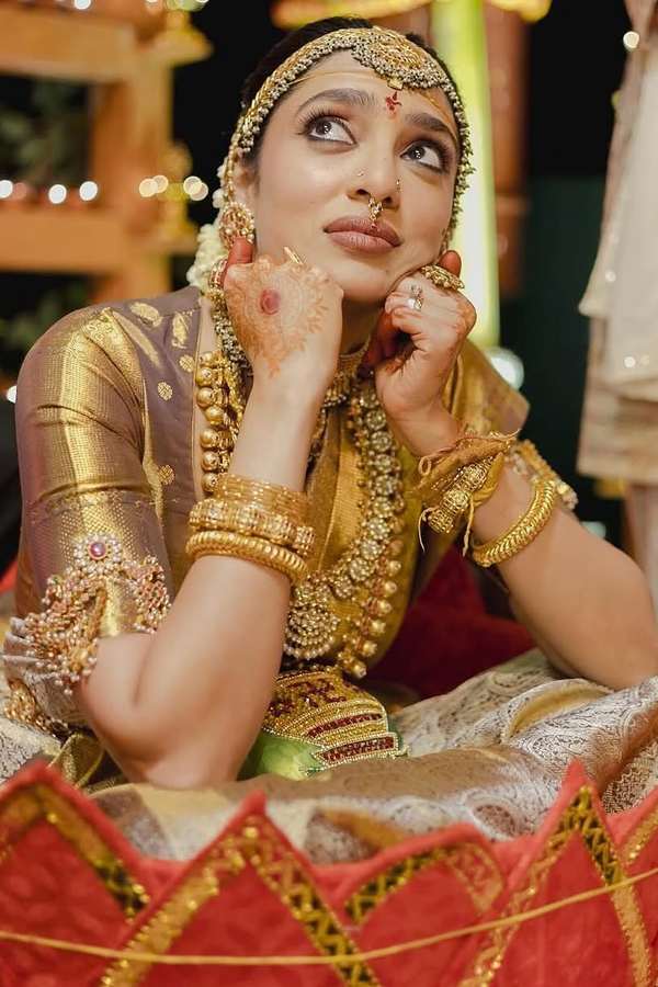 Sobhita-Dhulipala-9.jpg 10