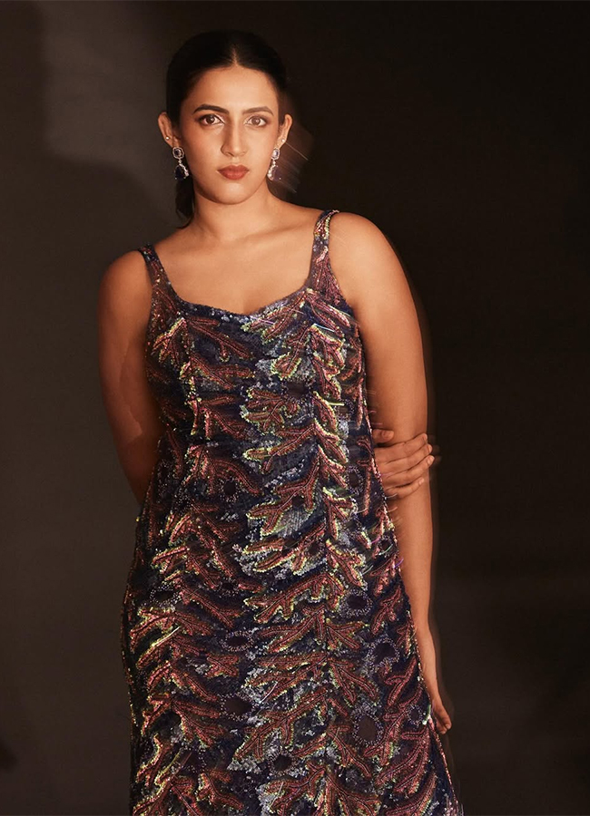 Actress_20Niharika_20Konidela_20New_20Song_20photos_20goes_20viral__20_2816_29.jpg 16