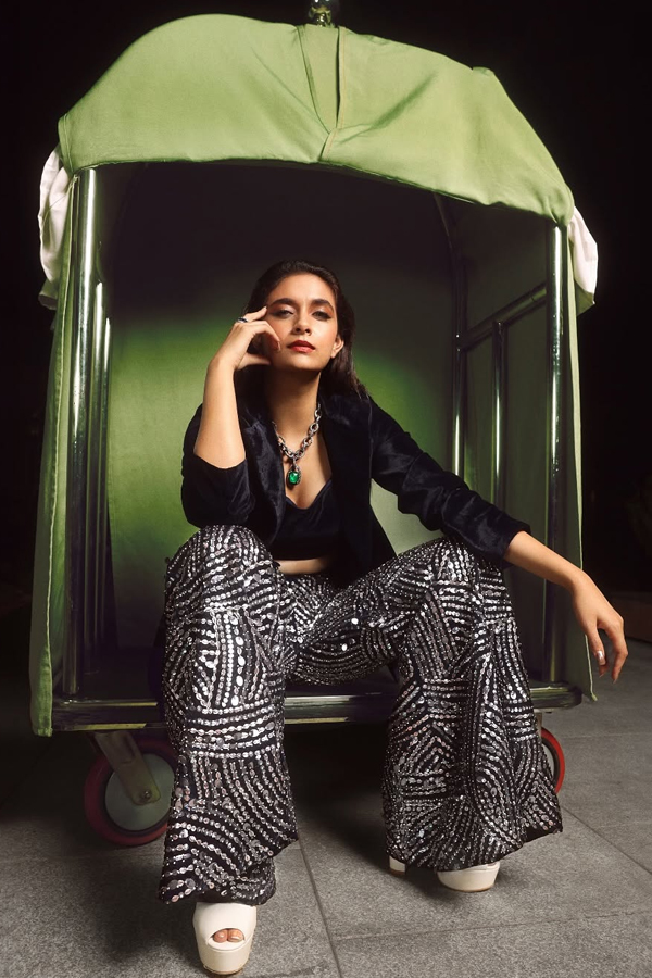 Keerthy-Suresh-15.jpg 16