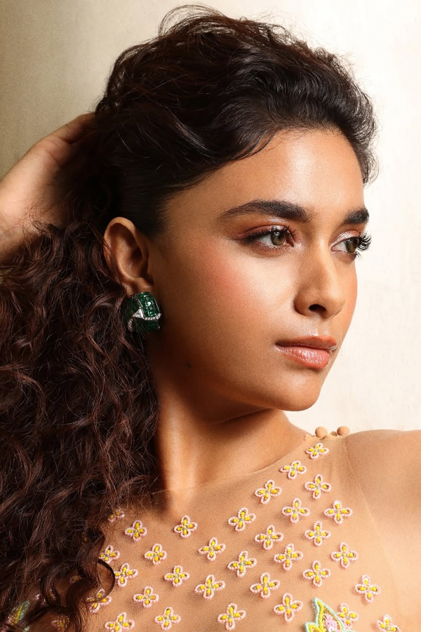 Keerthy-Suresh-6.jpg 7