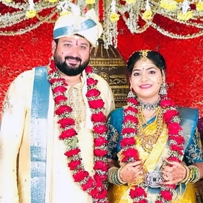 TV_20Actor_20Sai_20Kiran_20and_20Sravanthi_20Wedding_20photos_20goes_20viral__20_287_29.jpg 7