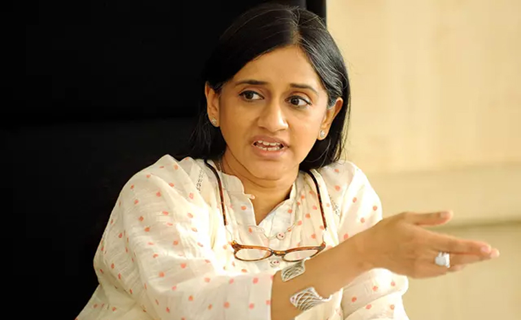malavika01.jpg