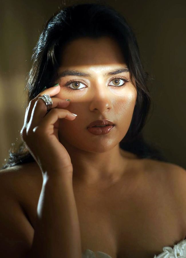 Balagam_20actress_20kavya_20kalyanram_20photos2.jpg 3