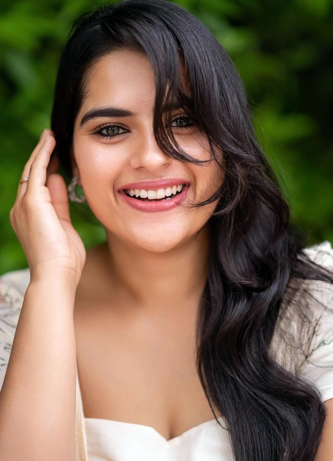 Balagam_20actress_20kavya_20kalyanram_20photos8.jpg 9