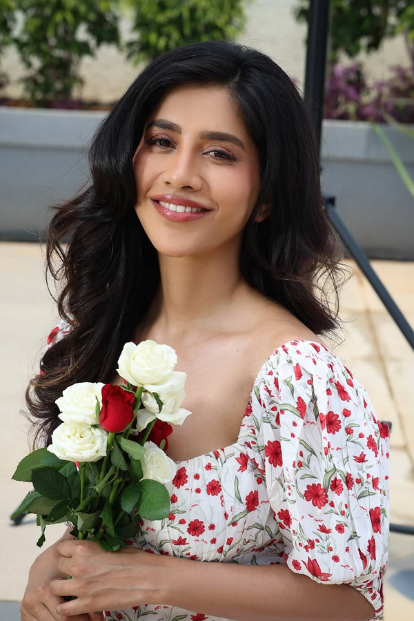 Nabha-Natesh-17.jpg 18
