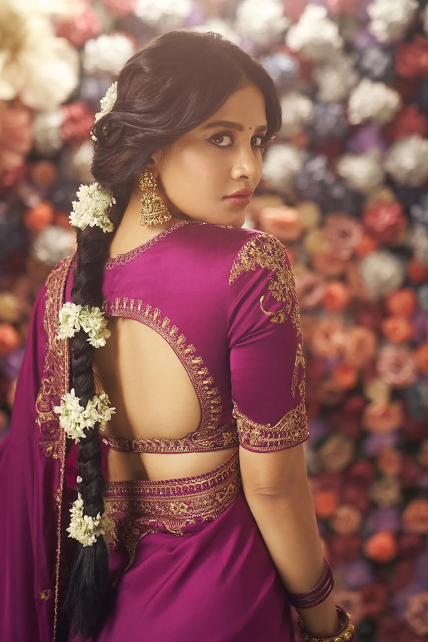 Nabha-Natesh-3.jpg 4