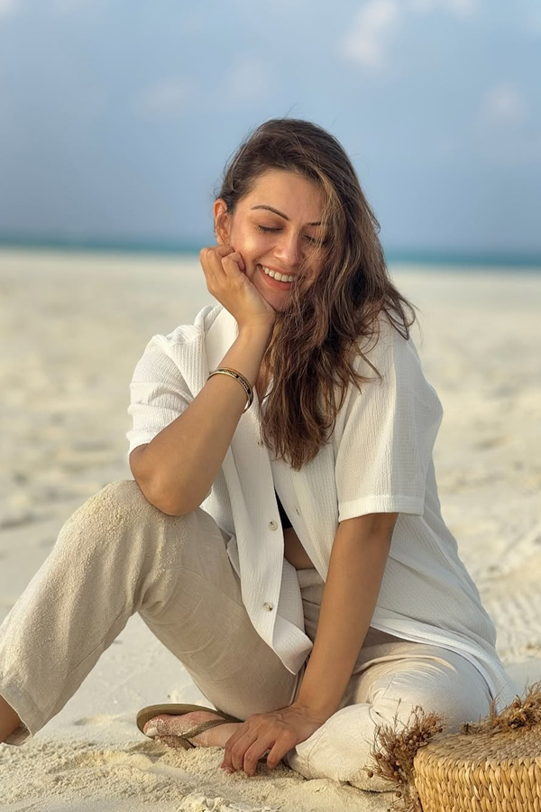 Hansika-Motwani-10.jpg 11
